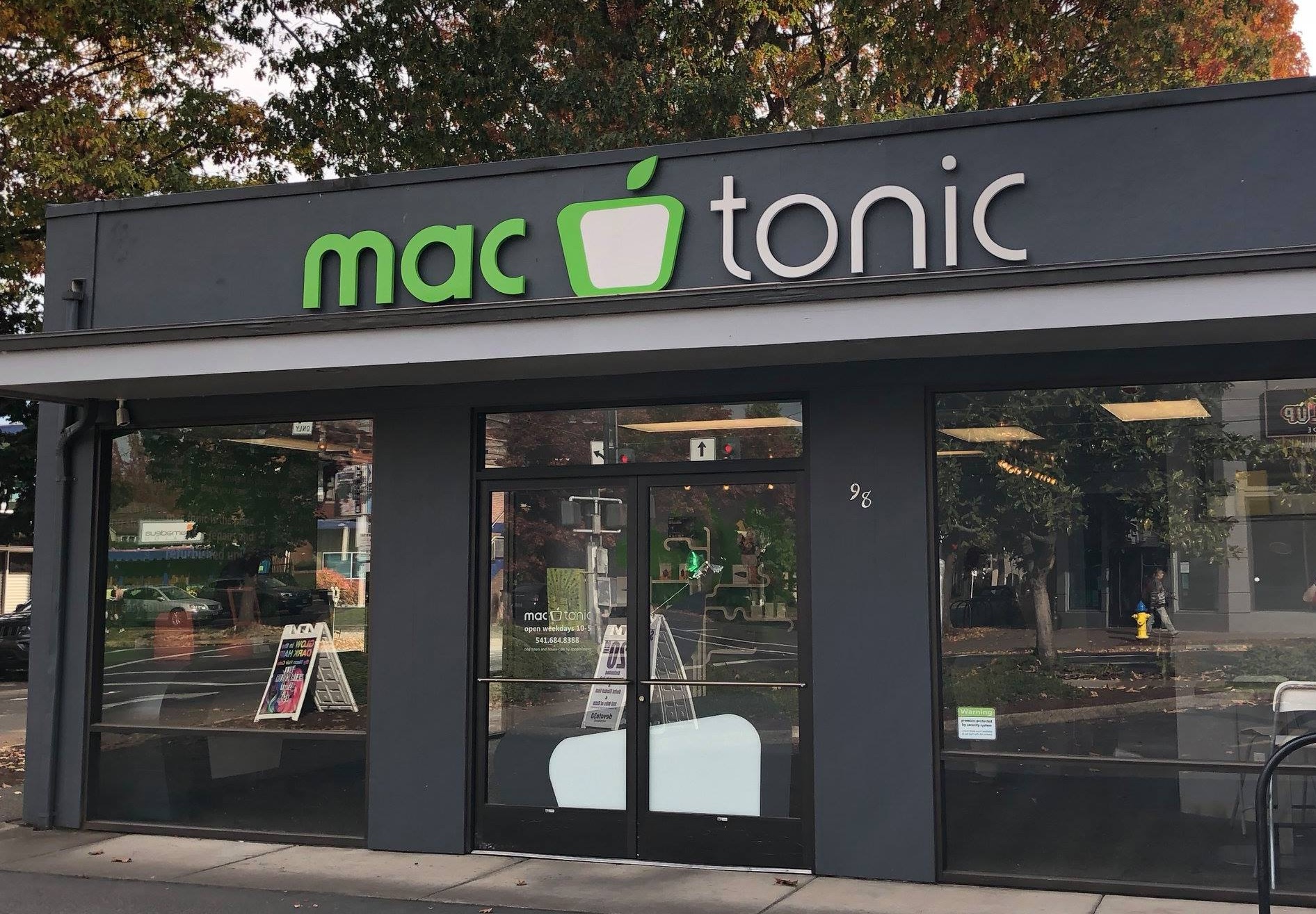 mac tonic storefront